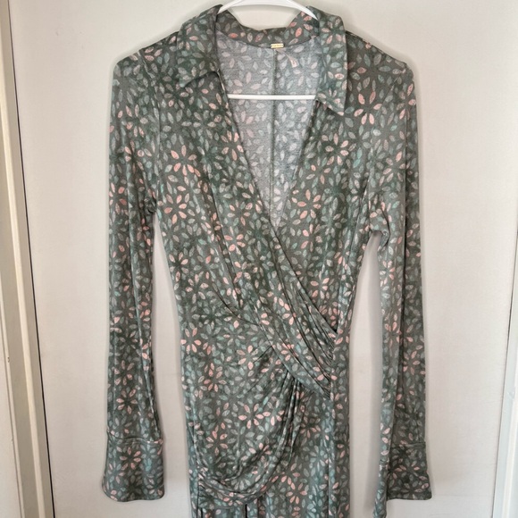 Free People Shayla Wrap Midi Dress in Mint Combo - Picture 5 of 8